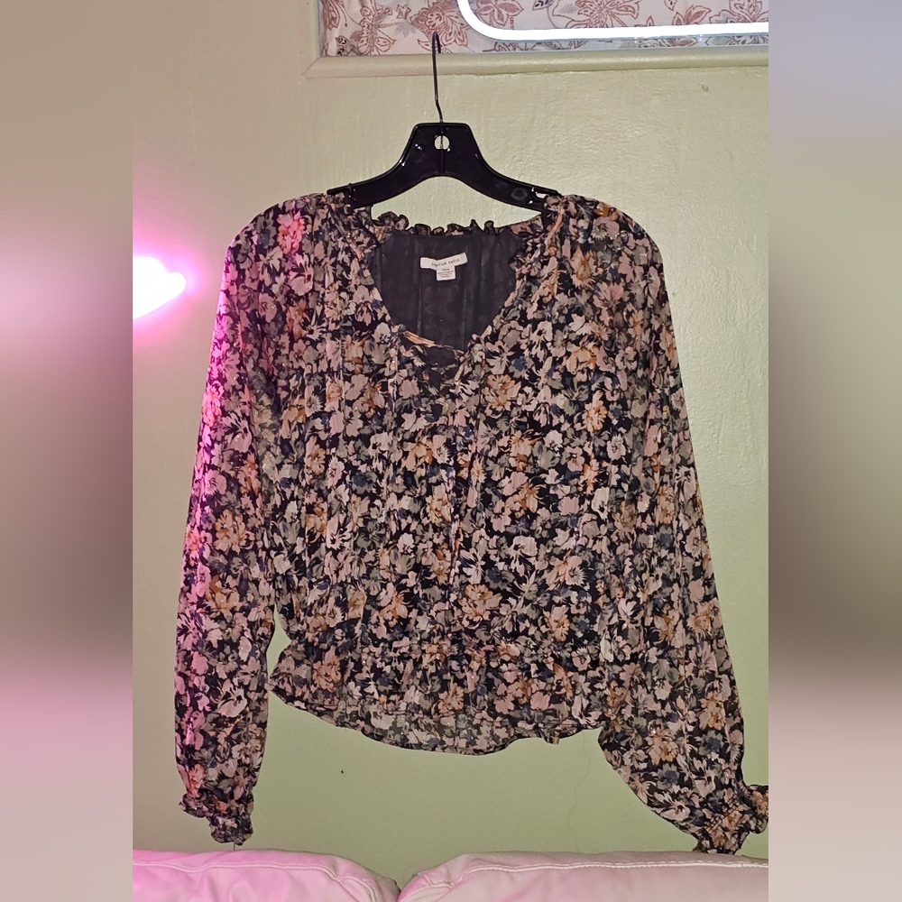 American Eagle Outfitters Floral Blouse - Black and Cream